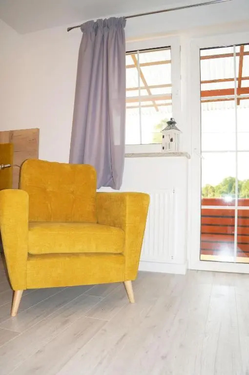 Jaskółka - pokoje i apartament przy plaży
