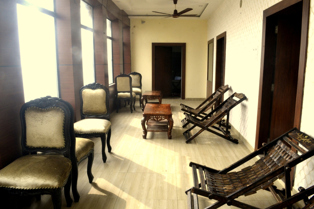 Dwivedi Hotels Sri Omkar Palace
