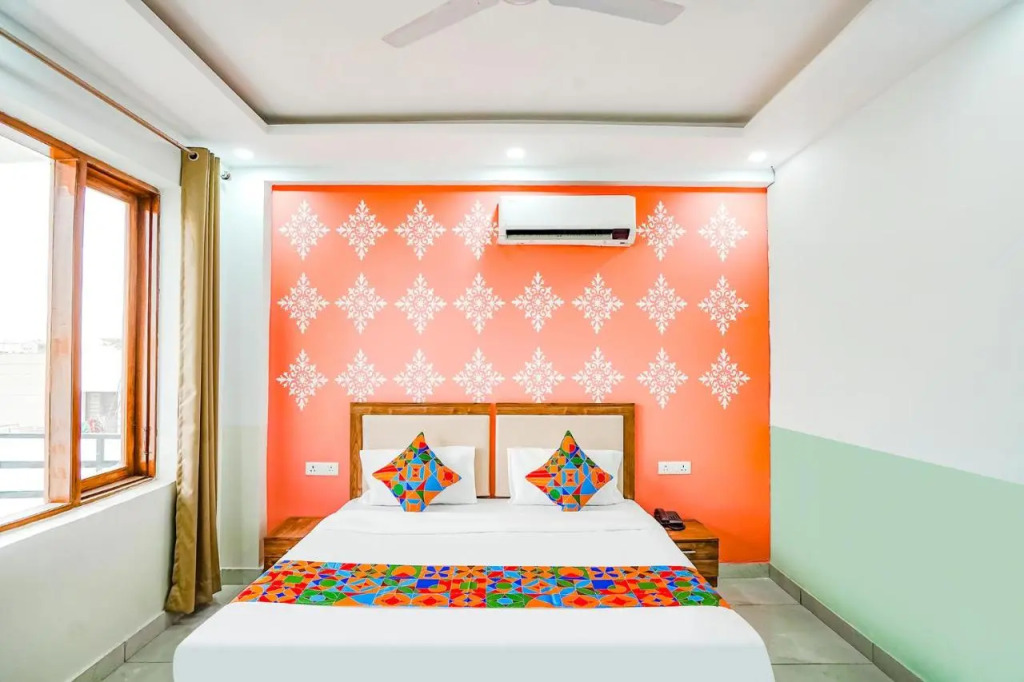 Hotel Vasudha Inn-Near International Airport Delhi