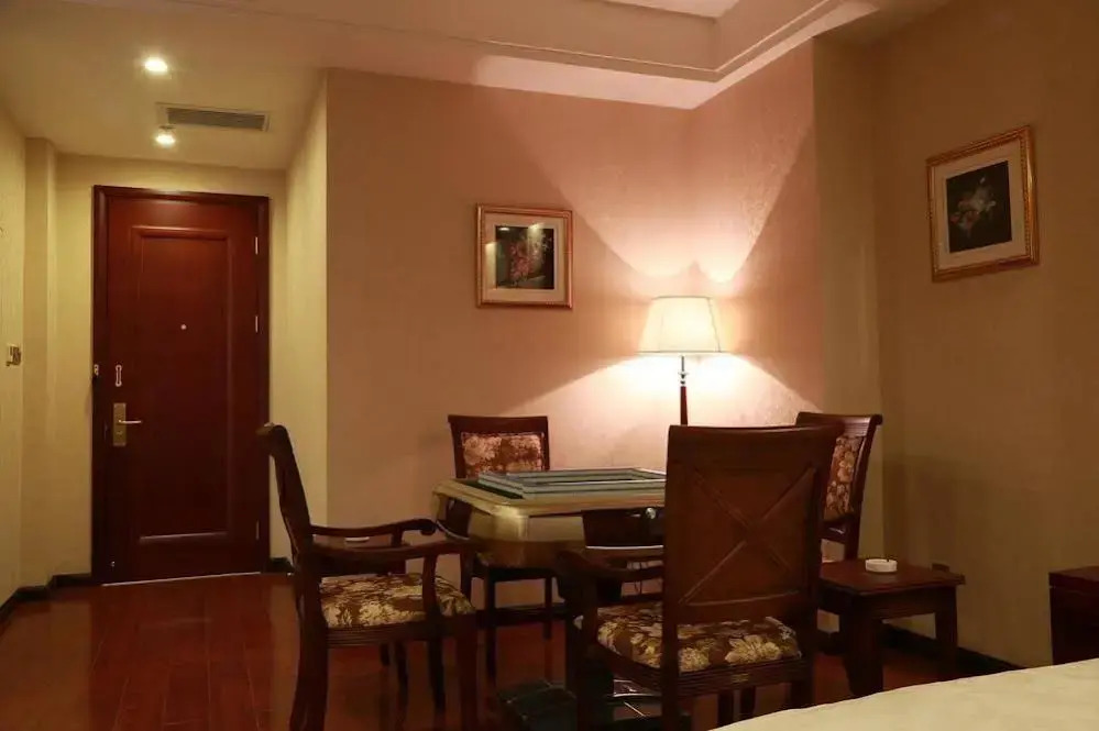 Huihao Business Hotel