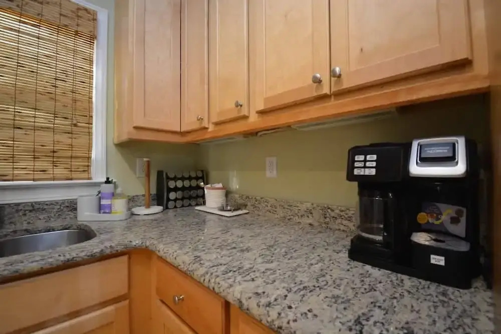 Island Time - Pet Friendly and Minutes From Beach