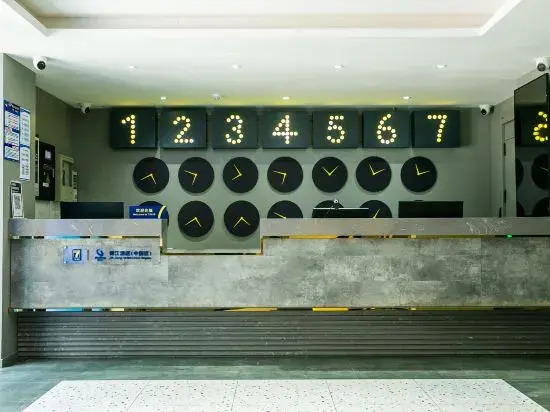 7Days Inn Hotel (Benxi Huanren Zhangyue Park )