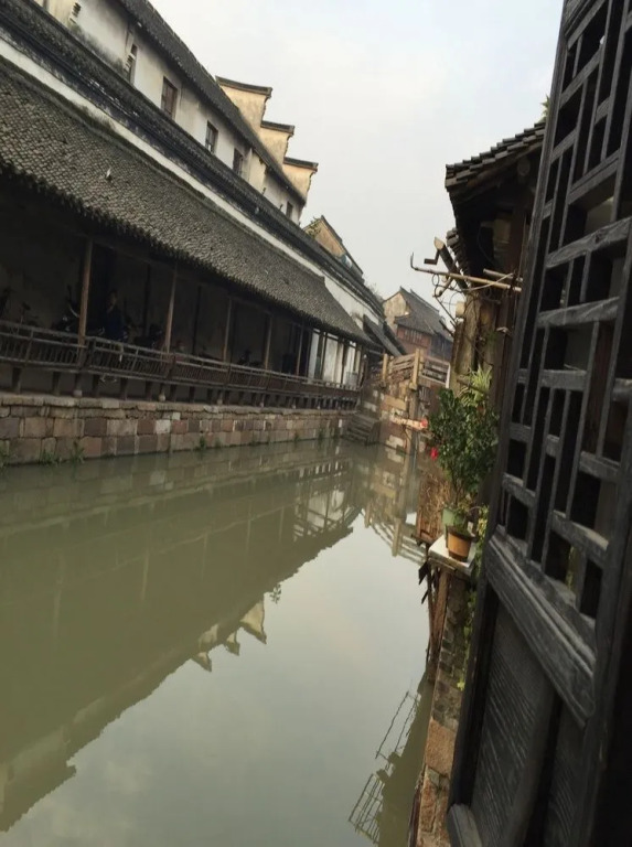 Wuzhen Yishui Hotel