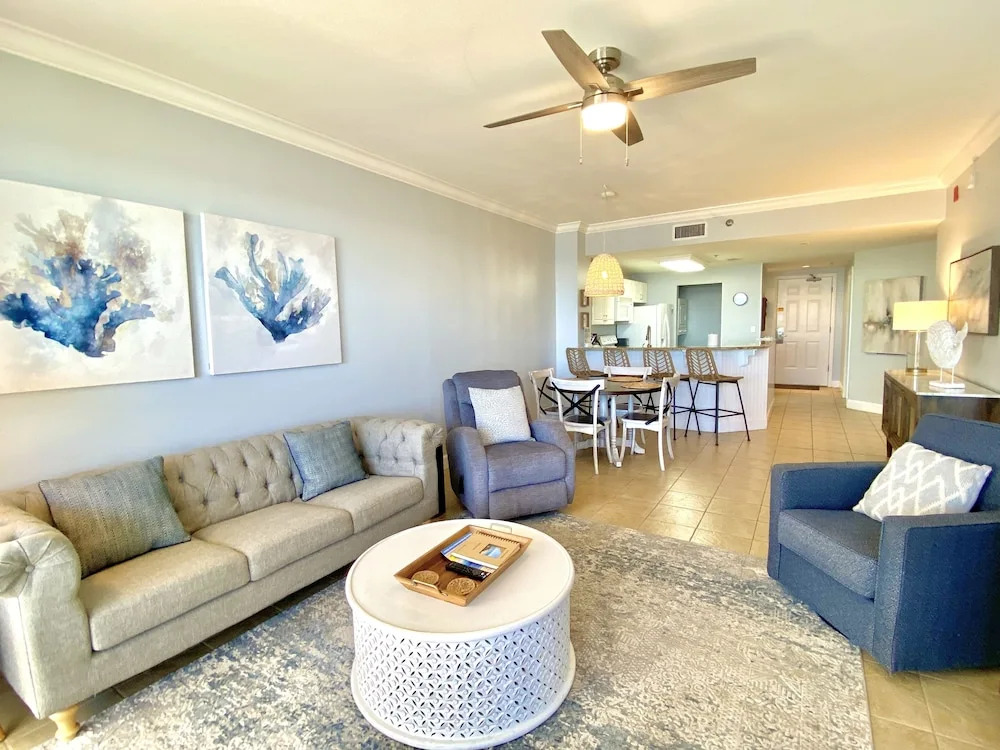 The Beach Club 806C