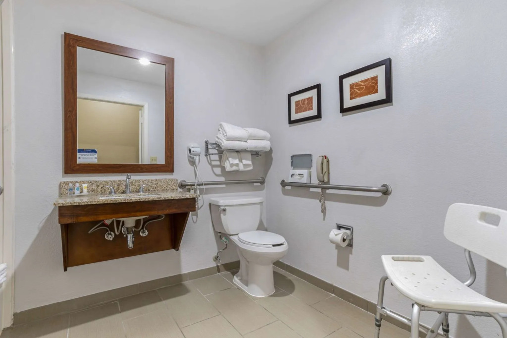 Comfort Suites Houston NW - Vintage Park