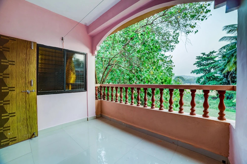 OYO 19870 Home Green View 1 BHK Mandrem