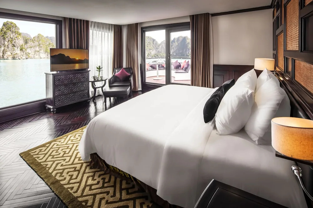Ambassador Signature Cruise - Lan Ha Bay