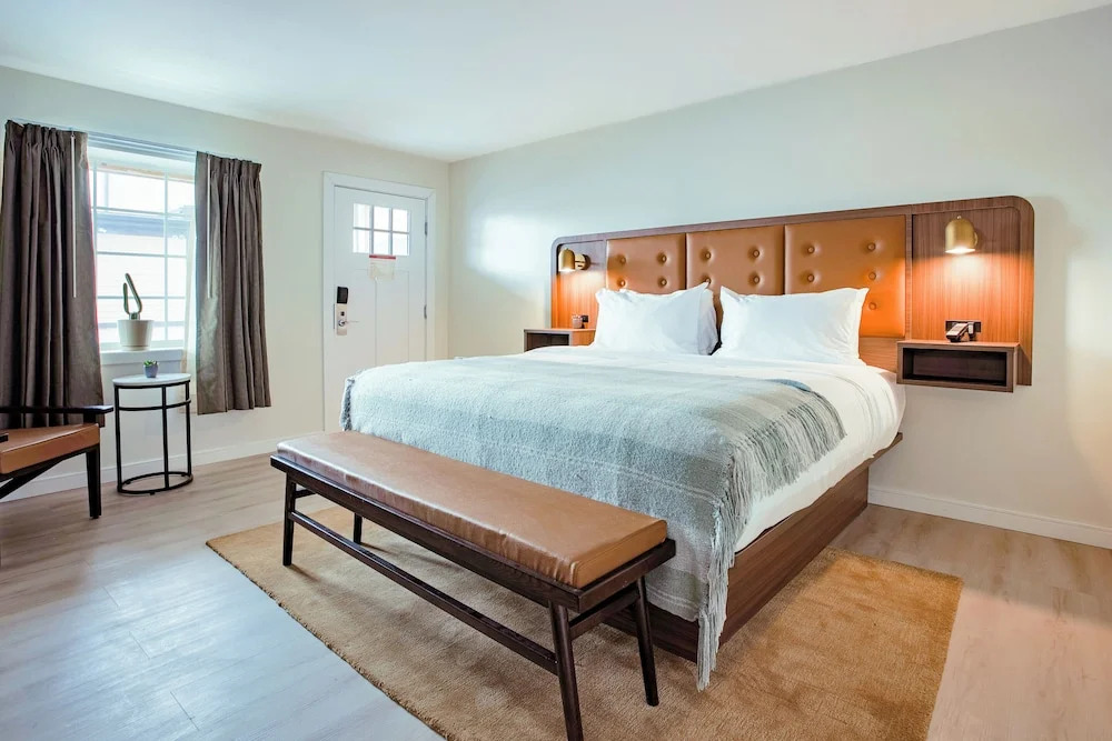 Salt Ranch Hotel