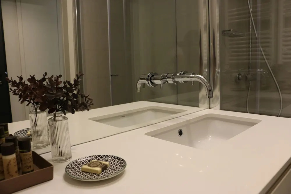 Oporto City View - Guest House Suites