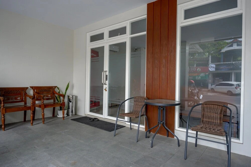 Kurnia Guest House by RedDoorz
