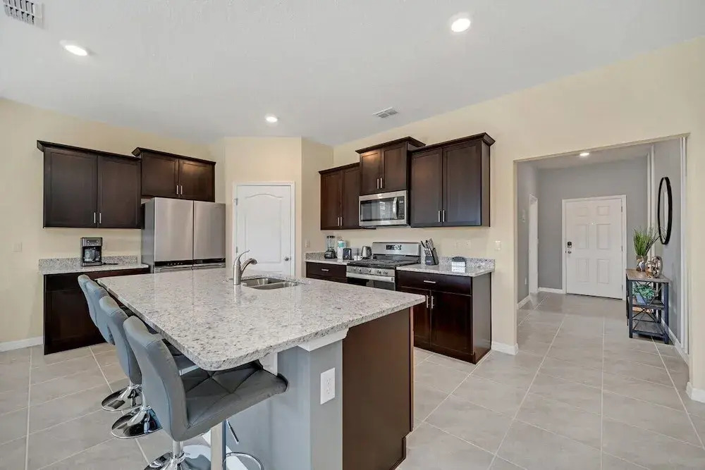 7551ol · Brand New 7 Bed Villa With Pool & Spa Near Disney