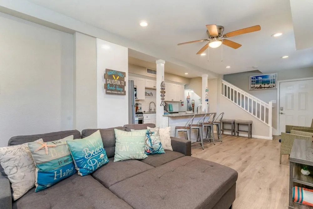 Hadnott Beach Cottage