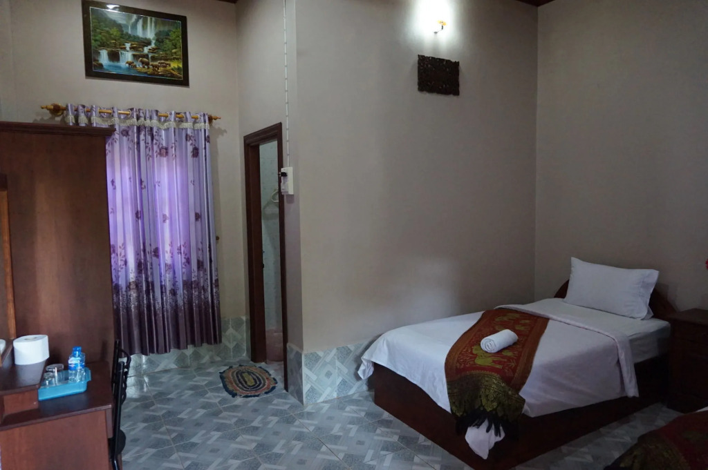 Phetphaylin Hotel