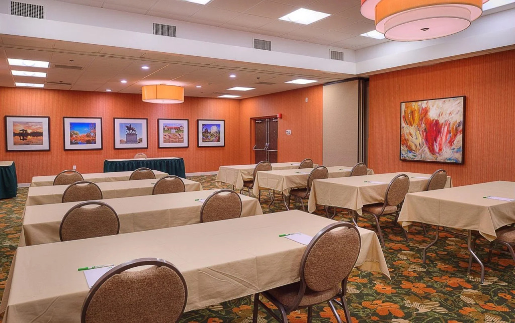 Drury Inn & Suites St. Louis Forest Park