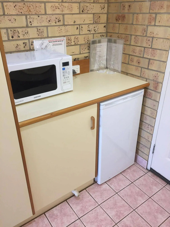 Mulga Country Motor Inn