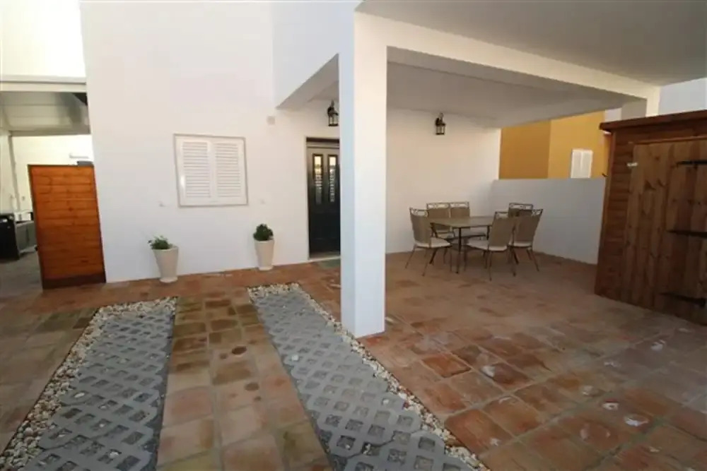 Captivating 3-bed House in Conceicao de Tavira