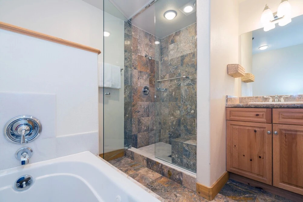 Bear Creek Lodge 209ab 2 Bedroom Condo by Alpine Lodging Telluride