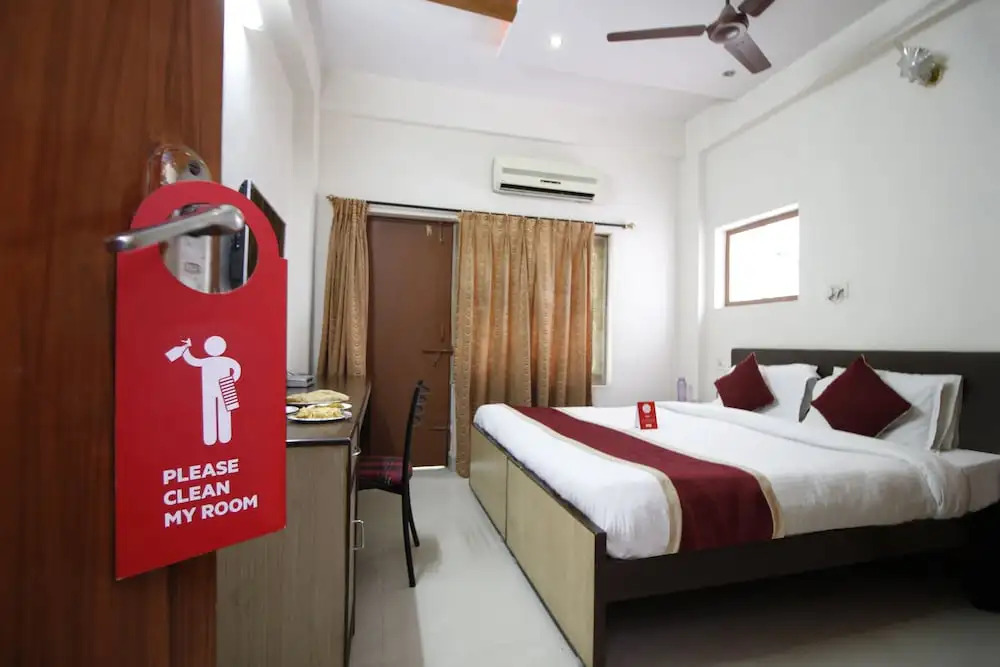 OYO 730 Hotel Karishma Homes