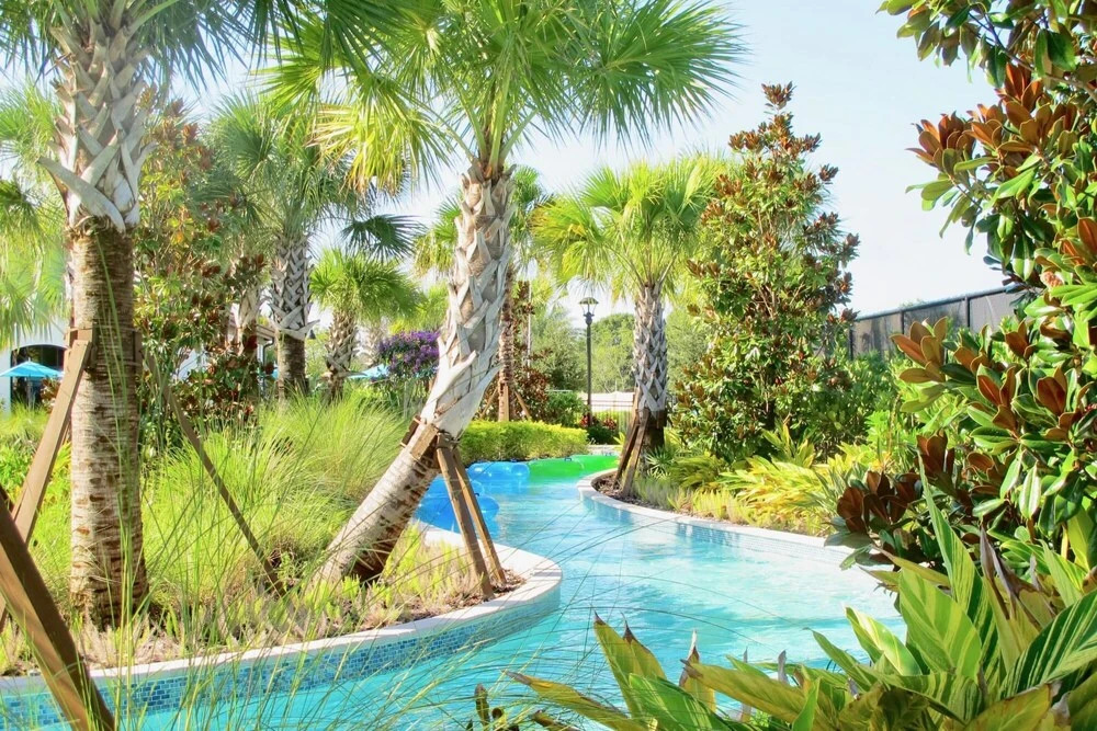 8BR Home - Near Disney - Private Pool and Hot Tub