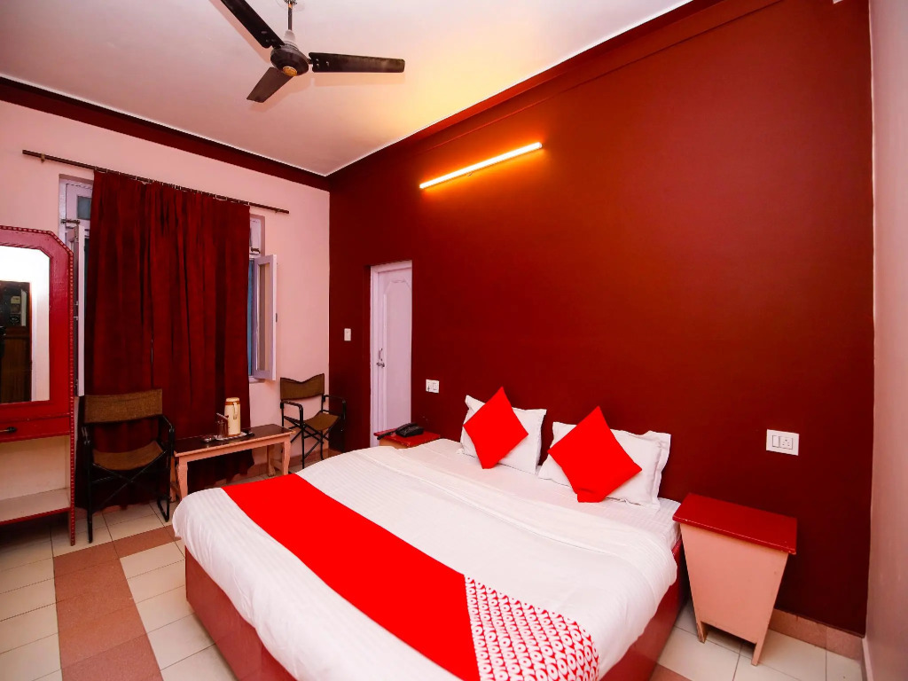 OYO 26599 Hotel Balaji Inn
