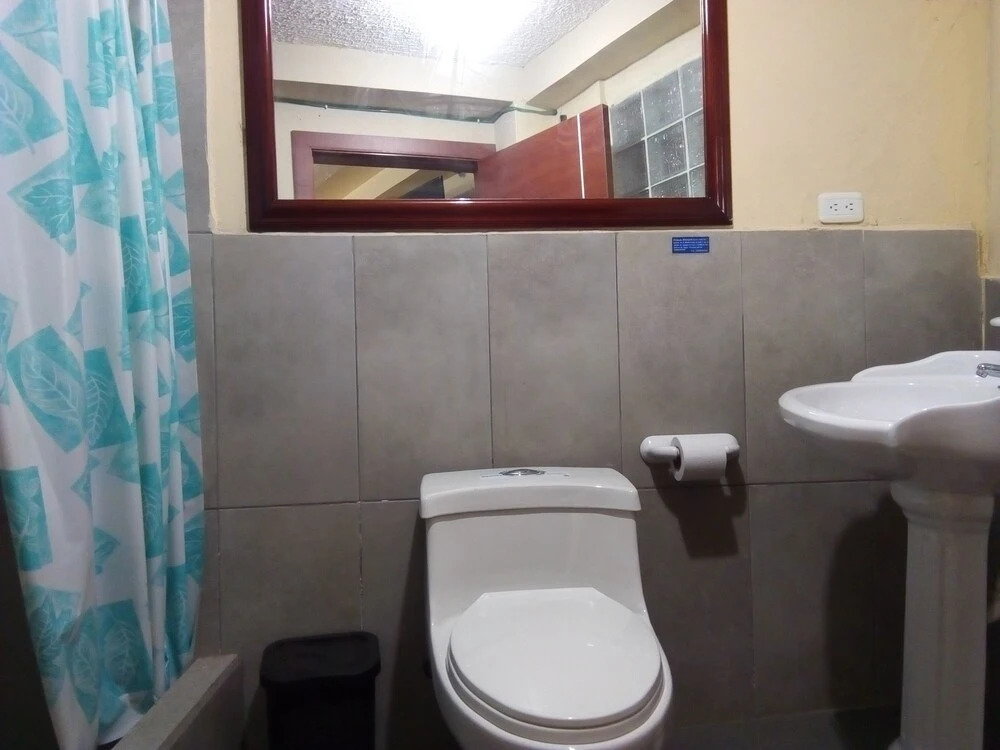 Hostal y Complejo Turístico La Rueda