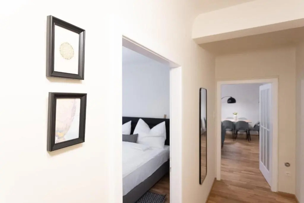 Stylish 1BR 1Bath Vienna Downtown Unbeatable Location