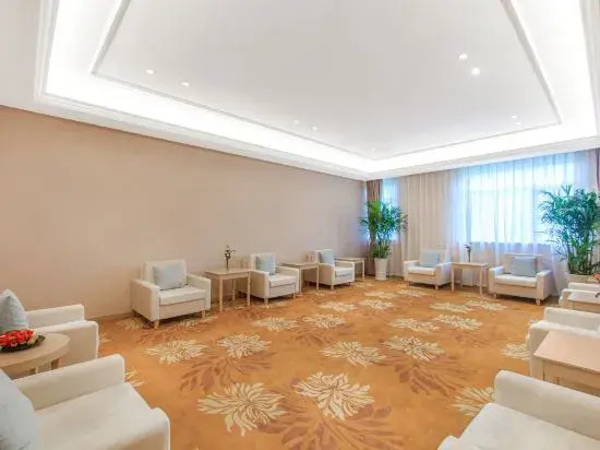Vienna International Hotel (Pingxiang Yuhu Road Branch)