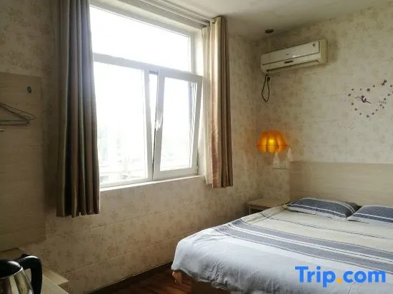Yangzhong Yizhou Hotel