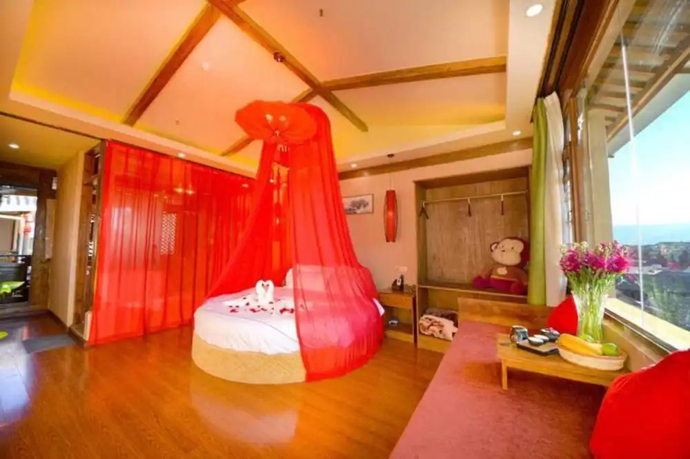 鳳祥客栈 云栖别院 Fengxiang Snow Mountain-view Inn Inn