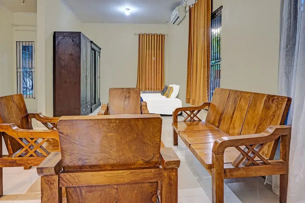 Alif House Syariah Redpartner near Taman Dayu Pandaan