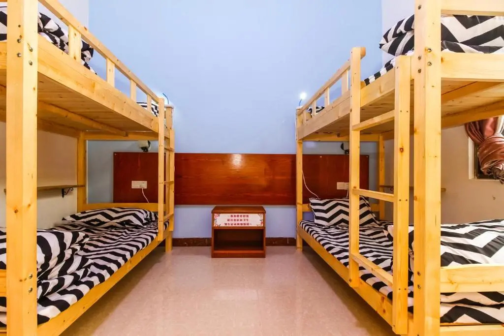 1 Sea Urchin Hostel Weizhou Island