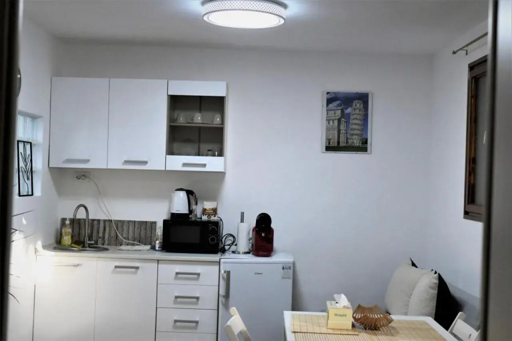 Victor Residence 38