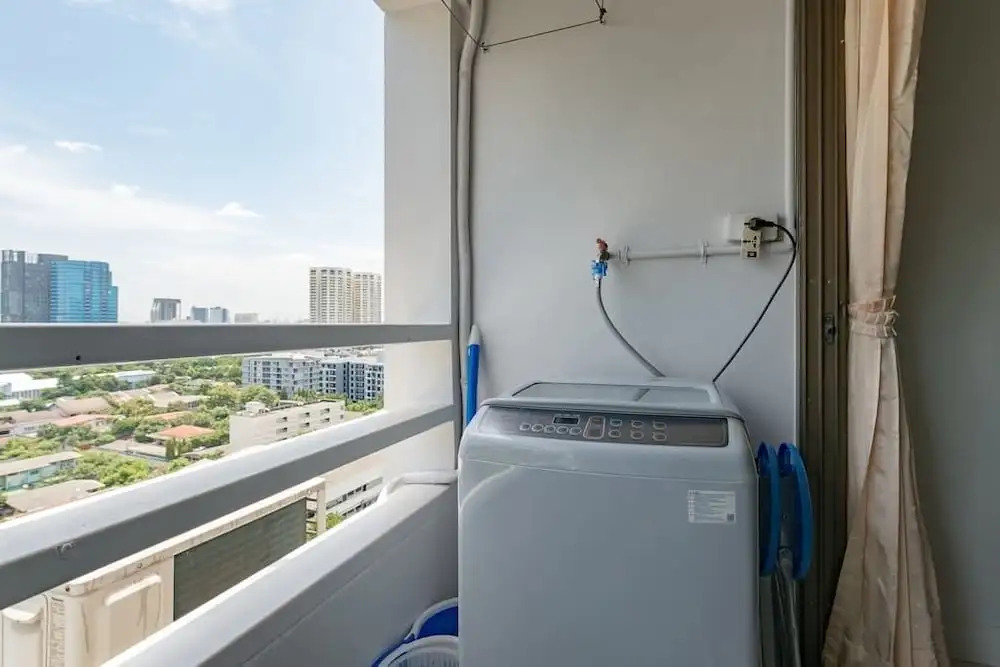 Trendy 2 BR in Thonglor by Pat