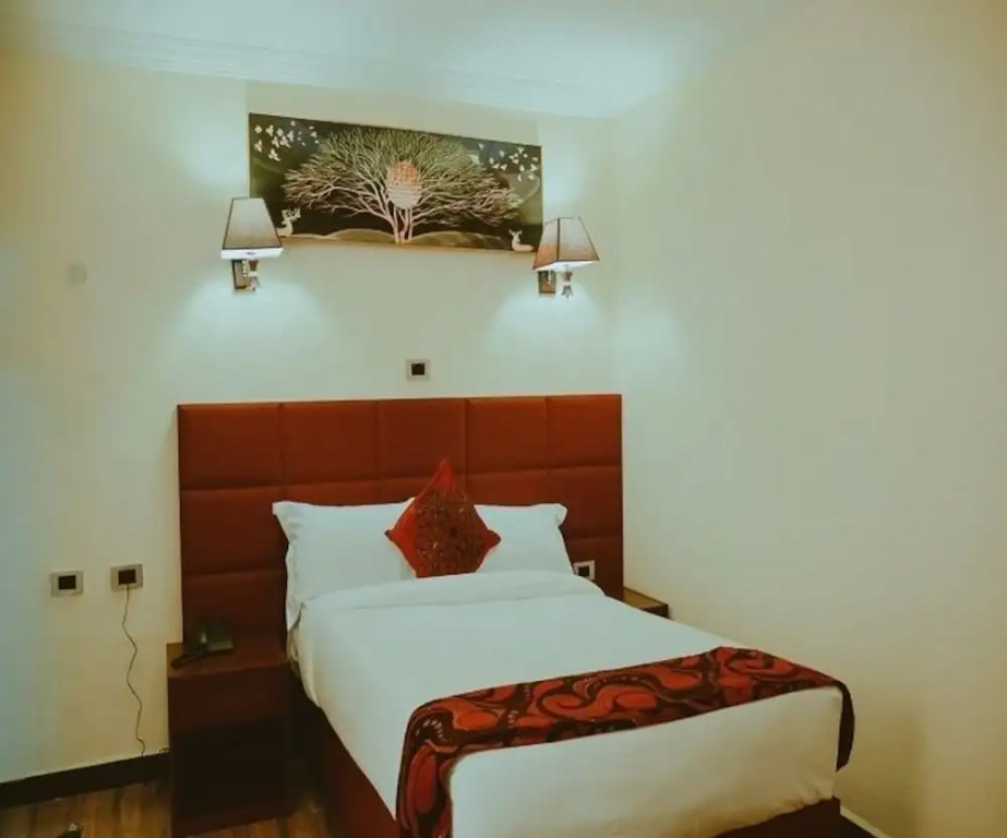 Moonlight Hotel