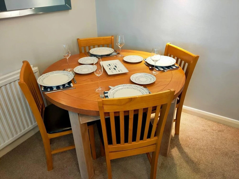 Sunrise View - Beachfront Apartment, Weymouth