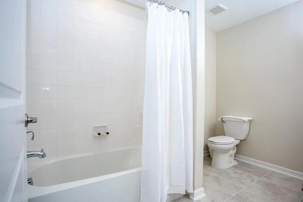 Luxurious 2 Bedroom Apartment Close to Disney 303