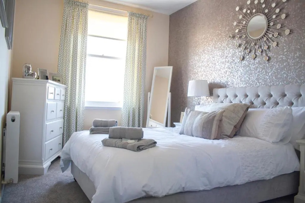 Lexington Apartments, entire apartment, sea view, private parking, wifi