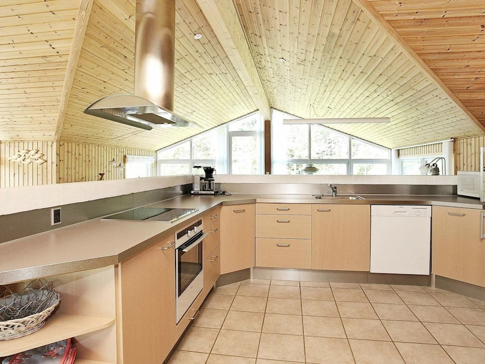 Luxurious Holiday Home in Løkken With Roofed Terrace