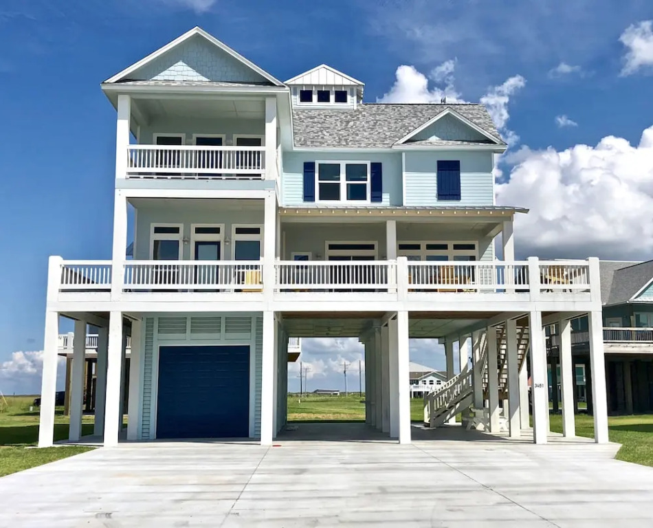 EZ Come EZ Geaux Home 4 Bedrooms 3.5 Bathrooms Home