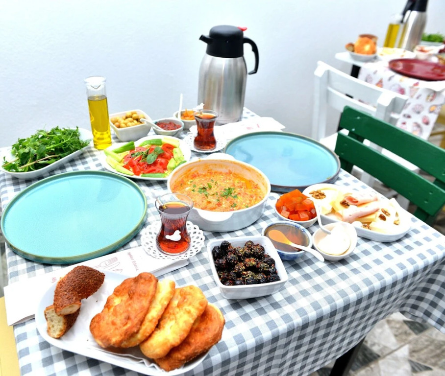 Valitsa Otel