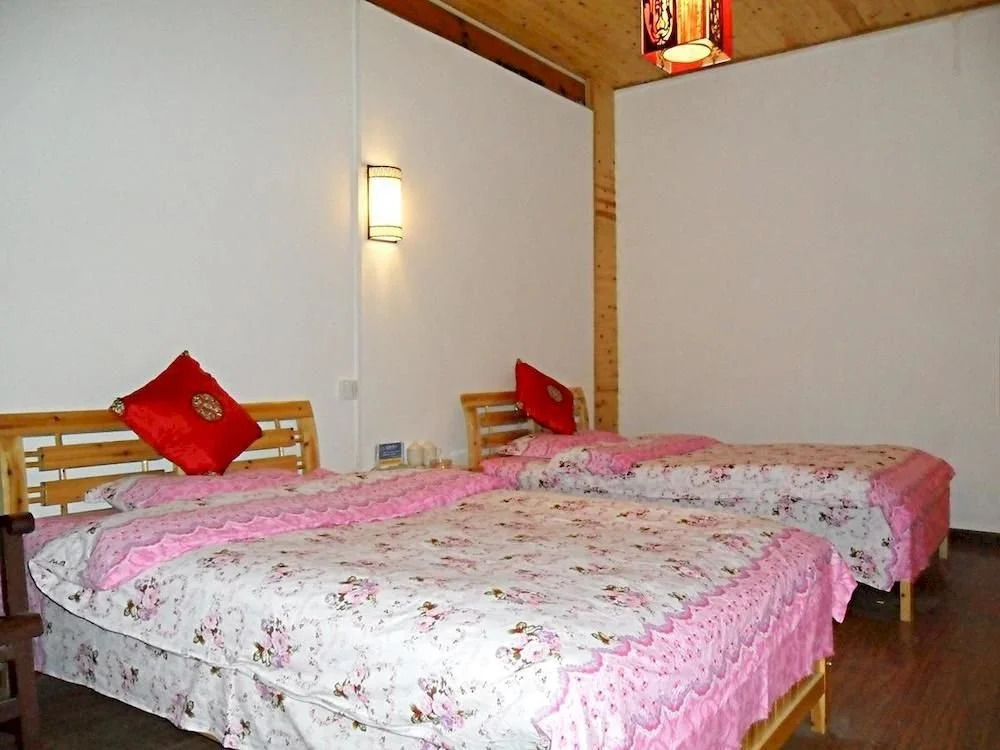 Bai Hai Luo Inn