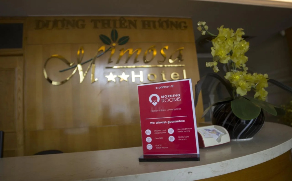 Bin Bin 10 - Mimosa Hotel Near Tan Son Nhat Airport