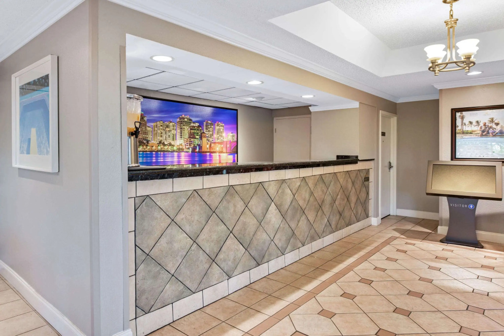 La Quinta Inn by Wyndham West Palm Beach - Florida Turnpike