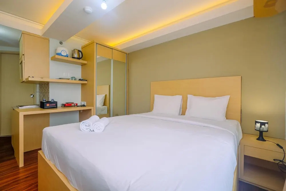 Relaxing and Stylish Studio at Amethyst Tower Apartment
