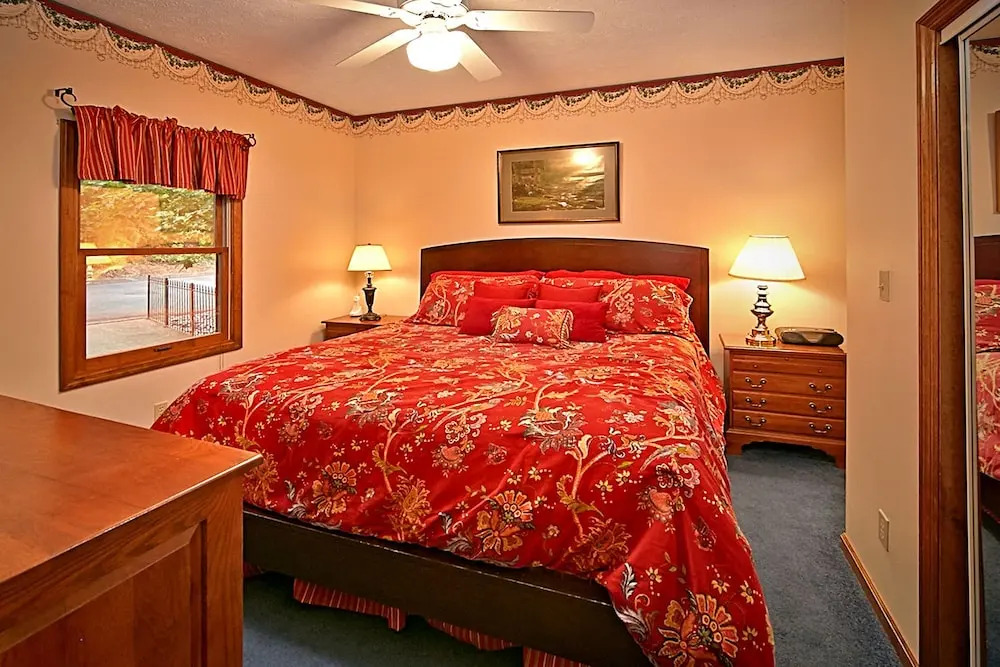 Sanctuary - 3 Br Cabin