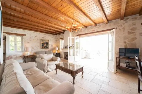 Villa Helios Sea View & Private Pool near Fiskardo