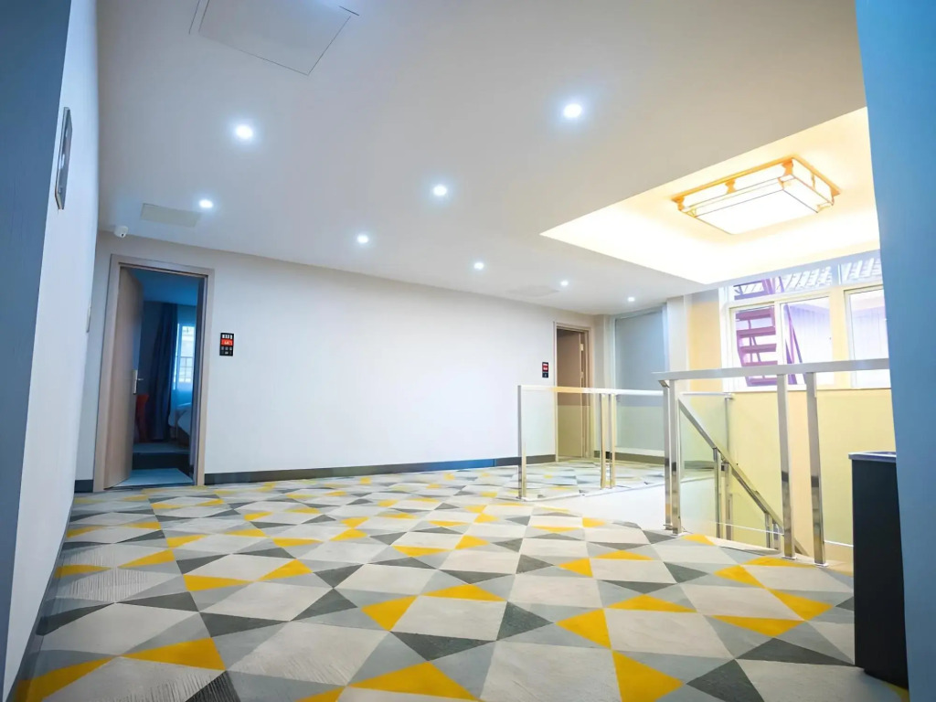 Shell Hotel (Yangzhou Jiangdu Xiancheng Road)