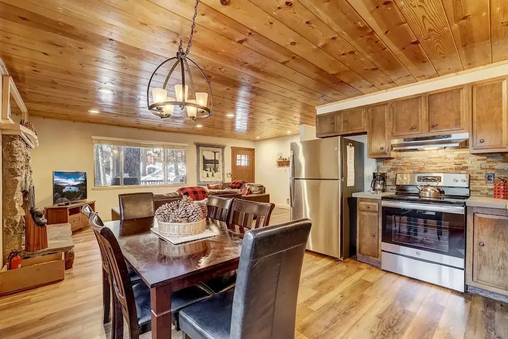 Come Snuggle Up at Cozy Bear Cabin!