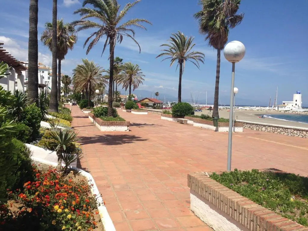 Duquesa Beach House