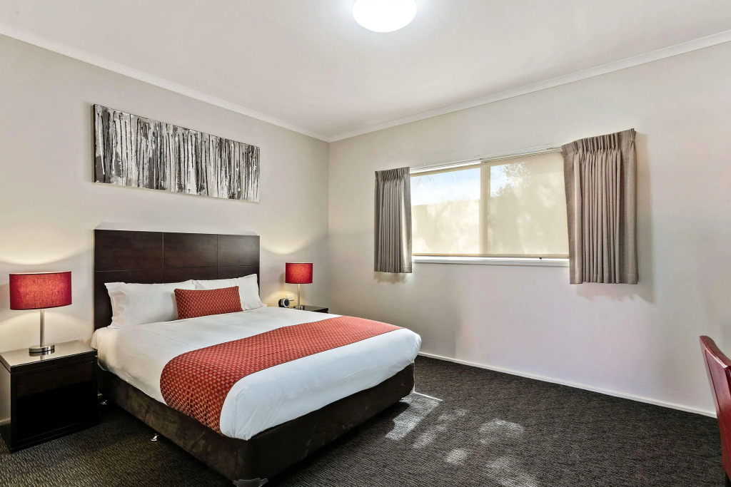 Quality Inn Colonial